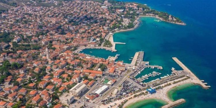 Uporni ponavljač prometnih prekršaja iz Supetra zaustavljen “mrtav pijan”