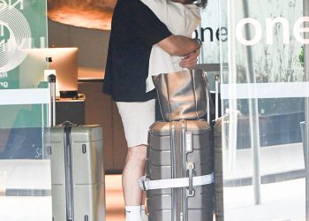 Upozorenje spojlera! Oženjeni na prvom mjestu Jeff Gobbels i Rhi dissloković primijetili su vrlo voljeni dok su odjavili iz svog hotela uoči konačnih zavjeta