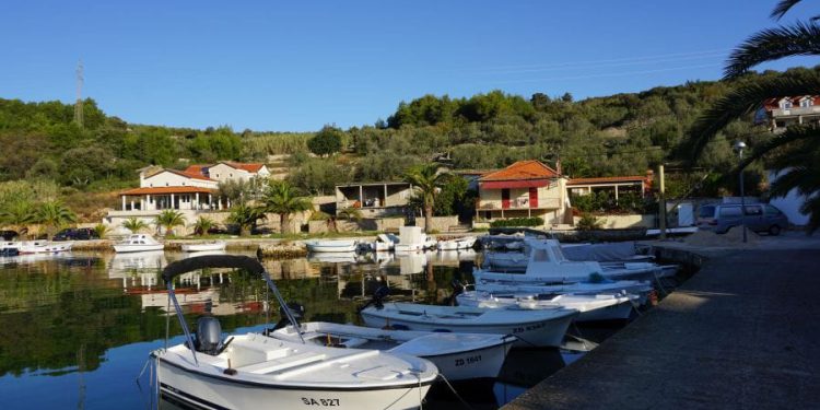 Uzeo mu novac i plovilo, a nije odradio dogovorene građevinske radove