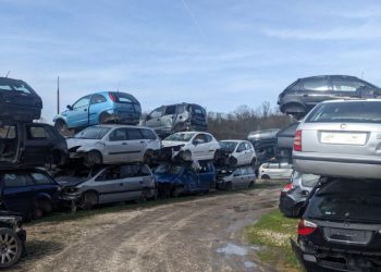 VELIKA ZAPLJENA U PRNJAVORU Oduzeta rabljena vozila i autodijelovi vrijedni gotovo 200 tisuća maraka