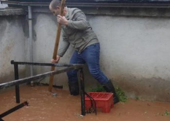 VIDEO Evakuirane 22 obitelji u Sarajevu, promet u pojedinim ulicama blokiran