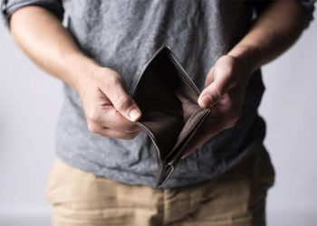 VIDEO Za potrošačku košaru potrebno pet prosječnih mirovina ili više od dvije prosječne plaće