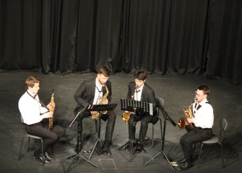 VIŠKA KULTURNA ZIMA Kvartet saksofona Jovial oduševio publiku za vikend, a nastavak programa koji okuplja više od 100 volontera, slijedi u jesen