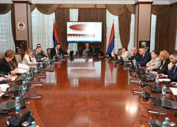 VLADA REPUBLIKE SRPSKE Donesen pravilnik o prelasku osoba iz državnih u institucije RS