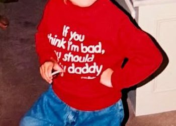 Victoria’s Secret Model dijeli urnebesno bacanje djetinjstva – ali možete li pogoditi tko je to?