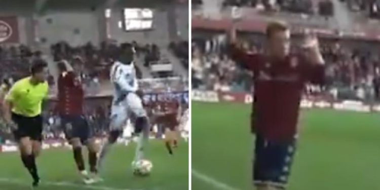 Video napadi polje s klupe kako bi blokirao protunapad