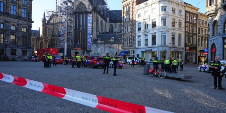 Vijesti o ubodu Amsterdama: Sve što znamo o napadu noža u blizini brane Trg