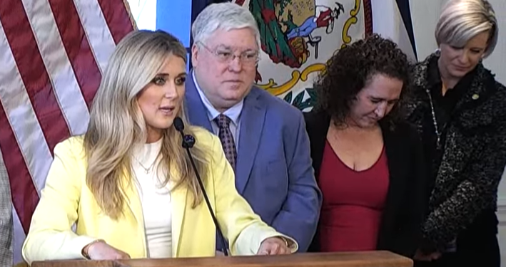 WV odobrava Act Riley Gaines, kao što Top Dem kaže da je GOP ‘ponovno napravila kupaonice odličnim’