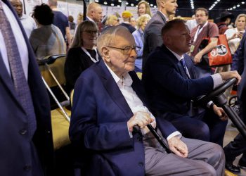 Warren Buffett platio najveći korporativni porez u povijesti SAD-a