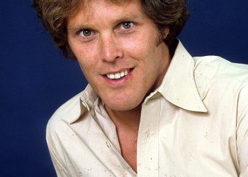 Wings Hauser mrtav u 78: Vice Squad i mladi i nemirni glumac prolaze dok supruga odaje počast