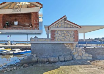 ZAVJET ŠUTNJE I SVI SE PRAVE BLESAVI? Ilegalno nabetoniran kamin i stepenice u frekfentnoj ribarskoj luci Ližnjan o čemu “nitko ništa ne zna”!?!