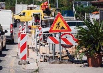 Zatvara se cesta u Omišu