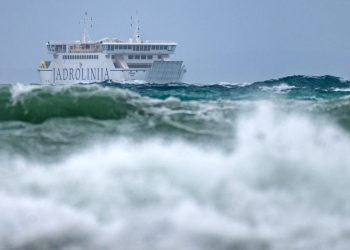 Zbog lošeg vremena u prekidu su neke pomorske linije