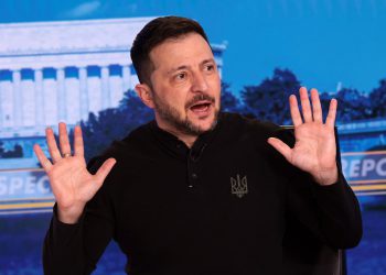 Zelensky je preplavljen porukama podrške svjetskih čelnika nakon što ga Trump preplavi