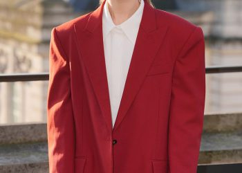 Zvijezda adolescencije Erin Doherty otkriva da je ‘tako ponosna’ drame za pokretanje ‘vitalnih’ razgovora o mizoginističkim strahotama koje vrebaju na mreži