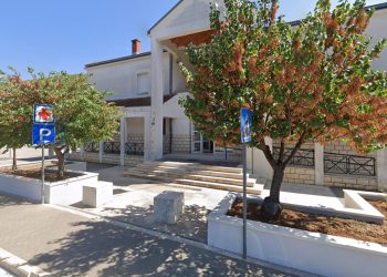 Obiteljski liječnici o smrti mladića s Lastova: "Nakon prvog pregleda nije se ponovno javio liječnici, a preminuo je više od mjesec dana kasnije!"