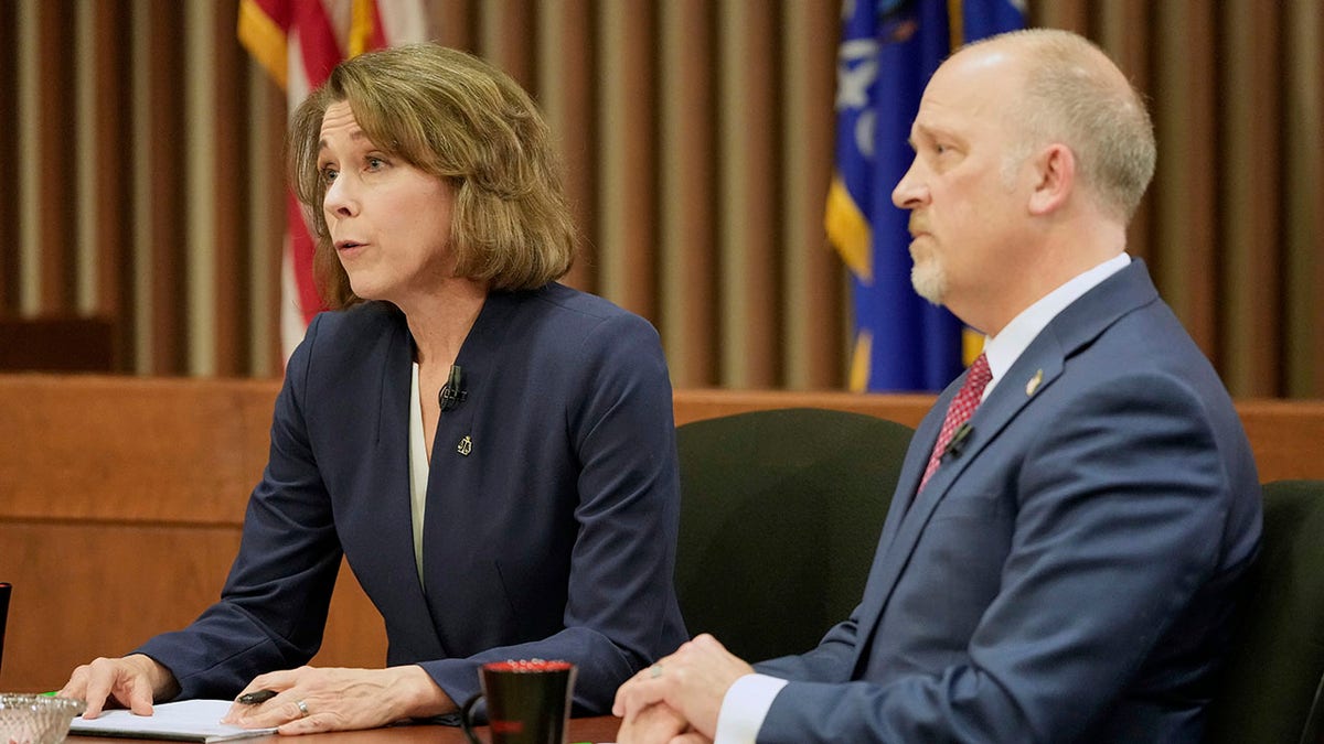 Rasprava o Brad Schimel i Susan Crawford