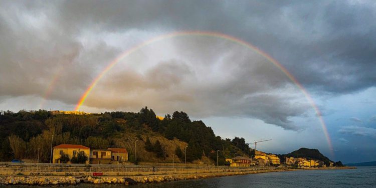 FOTO Kakav prizor za kraj dana – predivna duga u Podstrani