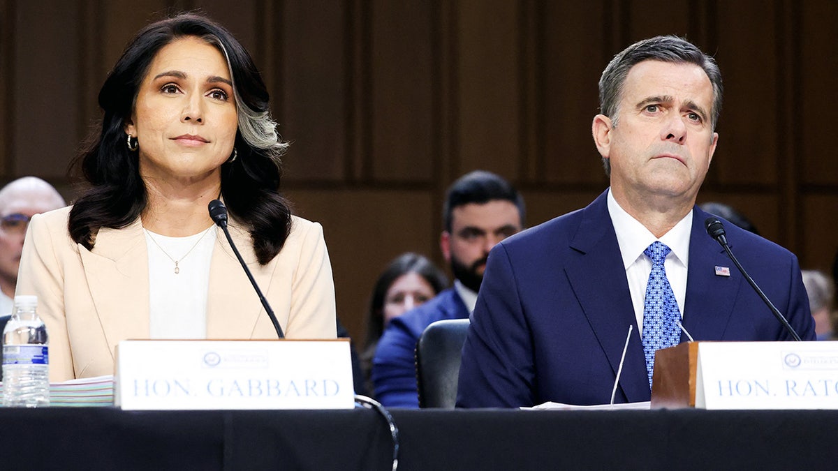 Direktor Nacionalne obavještajne službe Tulsi Gabbard i direktor CIA -e John Ratcliffe
