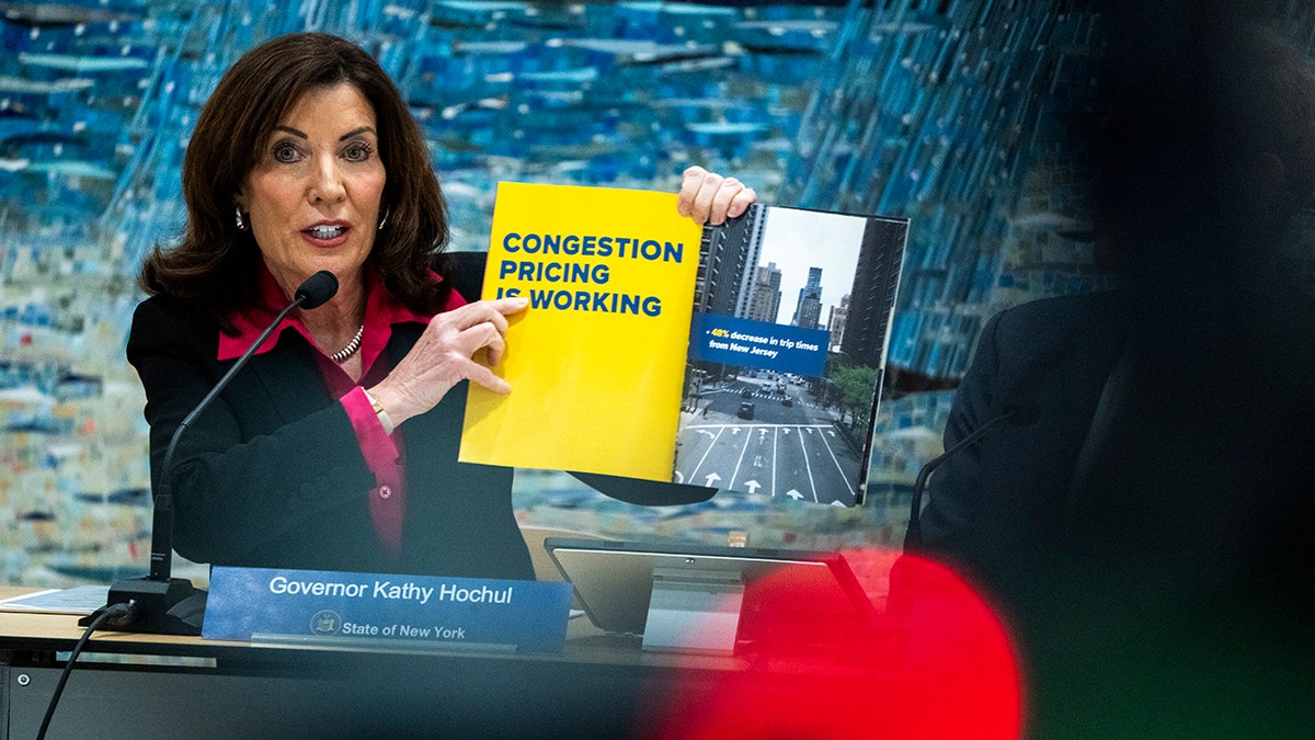 Hochul Govore s MTA -om