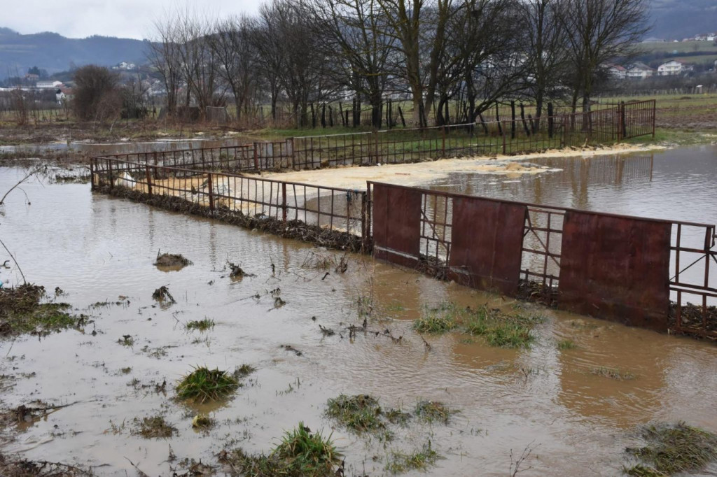 Poplave na području Donjeg Vakufa