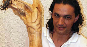 Robert Tomić 