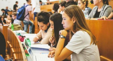 Studenti
