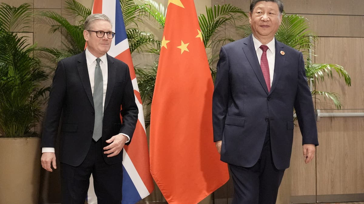 Britanski premijer Keir Starmer sudjeluje na bilateralnom sastanku s predsjednikom Xi Jinpingom iz Kine, u hotelu Sheraton, dok pohađa samit G20 u Rio de Janeiro, Brazil, 18. studenog 2024. Stefan Rousseau/Bazen preko Reutersa