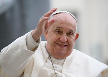 Slobodna Dalmacija – VIDEO Incident u Splitu savršeno oslikava preminulog Papu: ‘Nisu mu smetale dugine boje! Borio se za najslabije…’