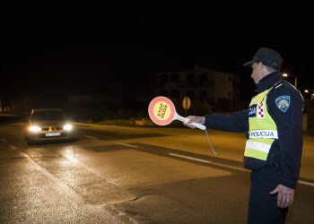 Slobodna Dalmacija – Kad je policija na cesti uočila ‘starog znanca’, nije mu bilo spasa! Ima tek 27 godina, zbog ovoga je završio u zatvoru