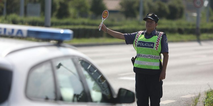 Policija provodila nadzor prometa i u samo šest sati utvrdila preko sto prometnih prekršaja
