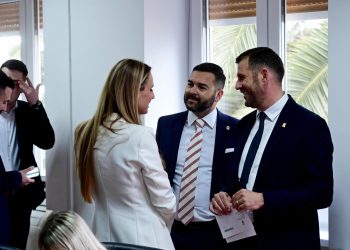 Slobodna Dalmacija – Show u vijećnici Puljka i Šute: ‘Da postoji procedura za oduzimanje diplome…’; Ispitajte diplomu najvažnije osobe…’