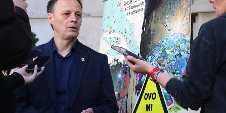 Slobodna Dalmacija – Ante Zoričić upozorava na veliku opasnost za cijelu splitsku Županiju: ‘Mi ovo pijemo!’ Županu postavio dva pitanja…