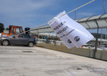 Građane dočekao lanac na parkingu na Lapadskoj obali, Franković: ‘Ruke su nam vezane, ovo je ostavština Siniše Hajdaša Dončića našem Gradu’