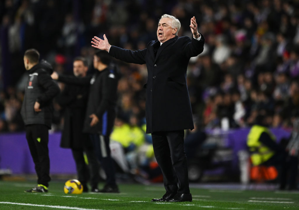 Valladolid, Španjolska - 25. siječnja: Carlo Ancelotti, glavni trener Real Madrida, reagira tijekom utakmice Lalige između Real Valladolid CF i Real Madrid CF u Jose Zorrilla, 25. siječnja 2025. u Valladolidu, Španjolska. (Fotografiju Denis Doyle/Getty Images)