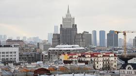 Pariški 'šapuće' o popravljanju veza s Moskvom - Lavrov