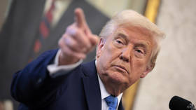 Trump sugerira da Kanađani trebaju glasati za njega