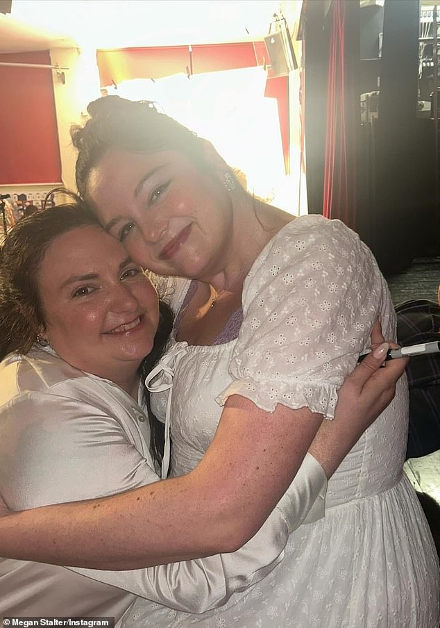 Prošle godine Lena je objasnila zašto je glumila Megan Stalter (R) umjesto sebe u svojoj poluautobiografskoj seriji komedije u 10 epizoda, koja se ove godine premijerno prikazuje na Netflixu