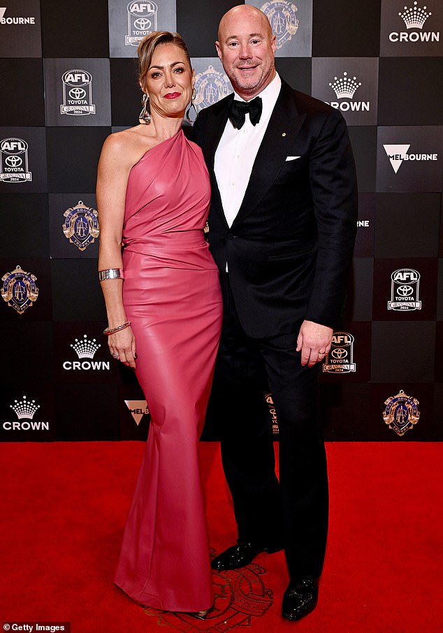 Sayersova supruga Cate (na slici) razdvojila se s njim nakon što je odstupio od svoje uloge s klubom kao rezultat skandala koji okružuje objavu grafičke seksualne slike s svog X računa u siječnju