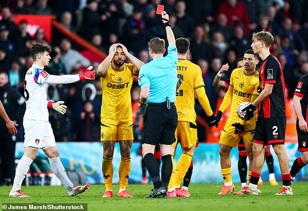 Cunhin temperament kritiziran je nakon što je u sezoni dobio dvije suspenzije