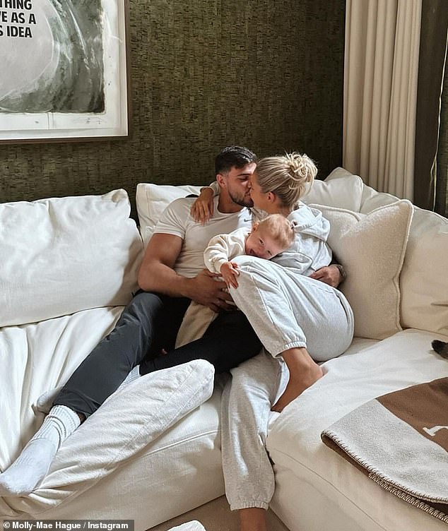 Bivše zvijezde Love Islanda najavile su svoj šok razdvojeni u kolovozu nakon sastanka na ITV showu 2019. godine - ali nedavno su otkrile da 'rade na' njihovoj vezi