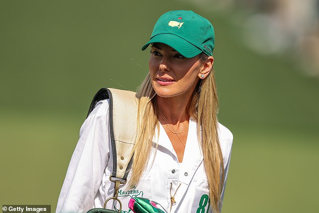 Erica je prvi put prešla staze s McIlroyjem na Ryder Cupu 2012. u Medini, Illinois, gdje je Sjeverni Irac gotovo propustio vrijeme tinejdžera nakon prespavanja zbog miješanja vremenske zone