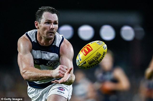 Obožavatelji su trebali brzo istaknuti da je King koristio alternativno značenje za tu riječ prilikom opisivanja odlomaka igre koji uključuje Patrick Dangerfield