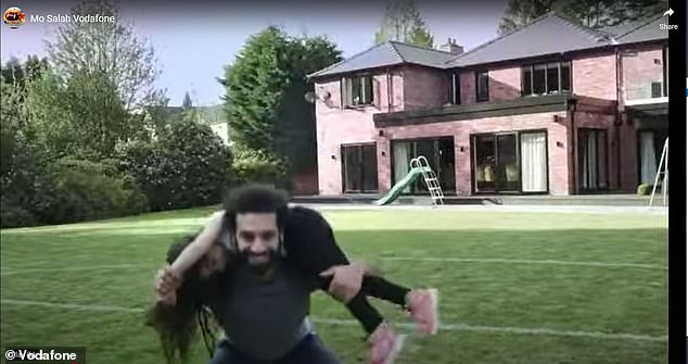 Salah ima zapanjujući dom u Liverpoolu, s prostranim stražnjim vrtom za igranje
