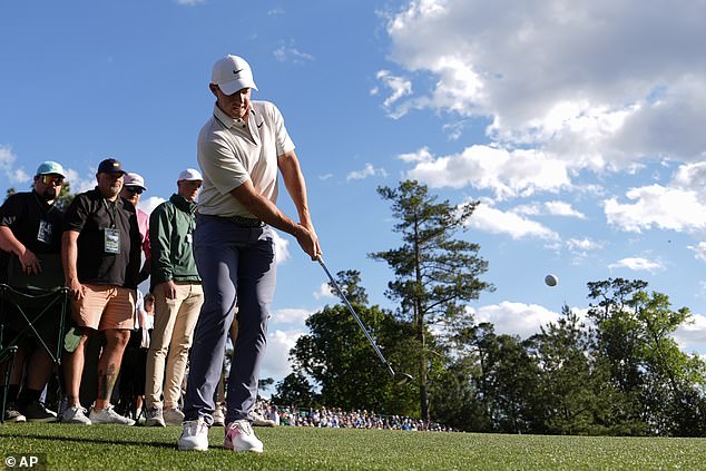Njegov izvrsni krug od 66 u subotu uslijedio je u četvrtak 72, a još 66 u petak