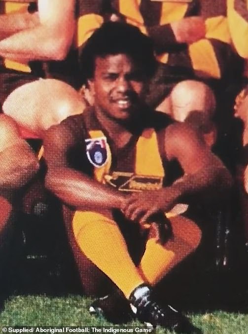 Otac Willieja Riolija Willie Rioli SNR potpisali su Hawks, ali nikad nije igrao seniorsku igru