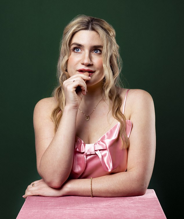 Razvod zvijezde bio je ujedno i inspiracija iza njenog podcasta, samohrane dame u vašem području, koje je suvlačila s kolegom komičarom Amy Gledhill
