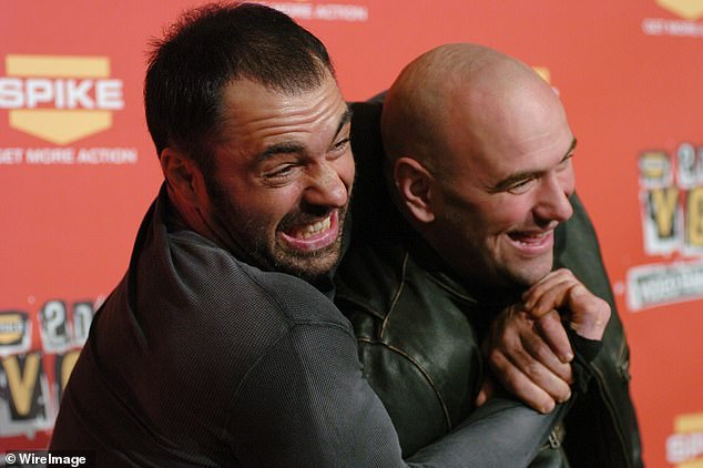Rogan je uspostavio blisku vezu s Whiteom u svoje 23 godine kao UFC komentator