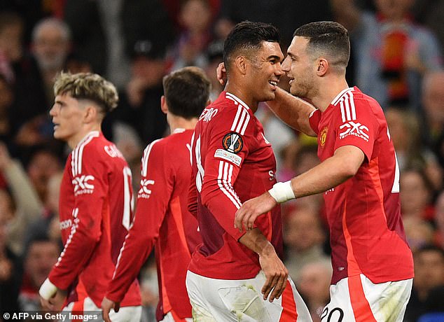 Osjećao se kao veliki trenutak dok je United stavio jednu nogu u polufinale nakon impresivnog prvog poluvremena