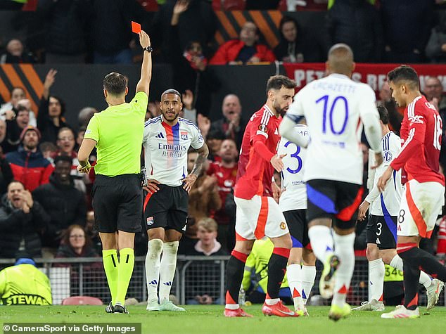 Tolisso je otpušten na kraju normalnog vremena za drugi prekršaj za knjigu u udarcu za Lyon